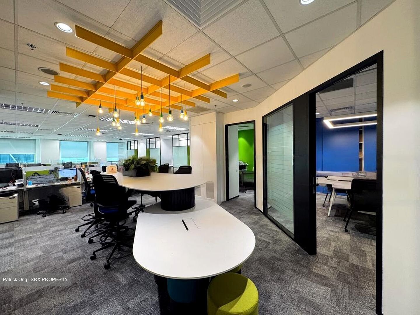Oue Downtown (D1), Office #457175051